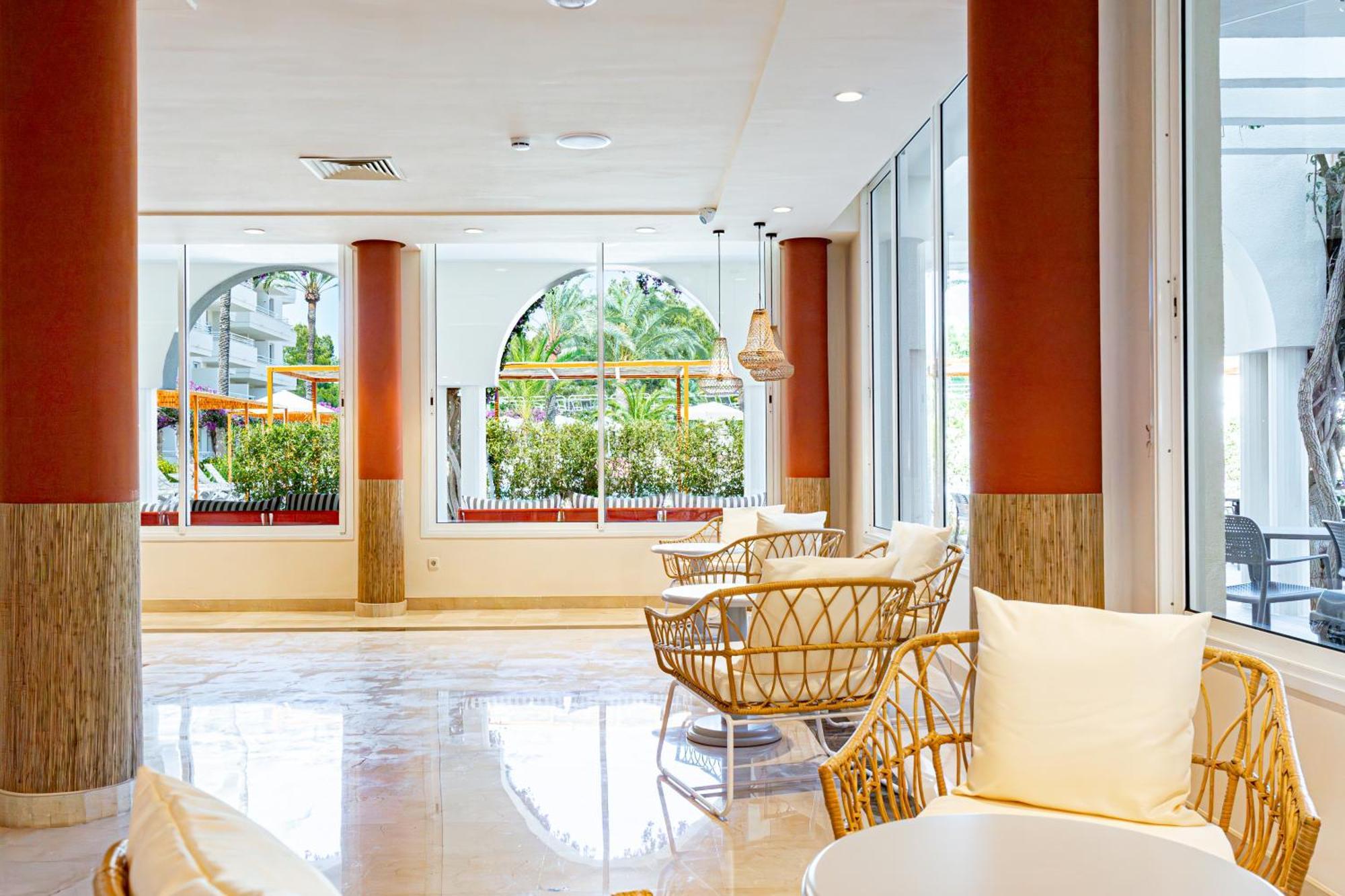 Hotel Rosella Affiliated By Intelier Sa Coma  Exterior foto
